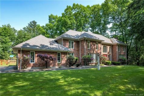 29 Saint Andrews Drive Avon CT 06001