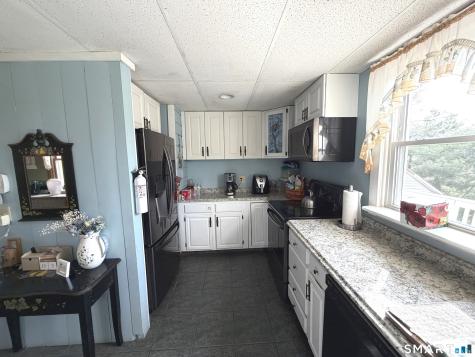 33 Chestnut Grove Road Watertown CT 06795