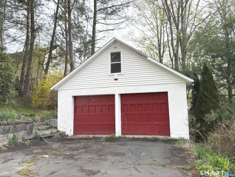 33 Chestnut Grove Road Watertown CT 06795
