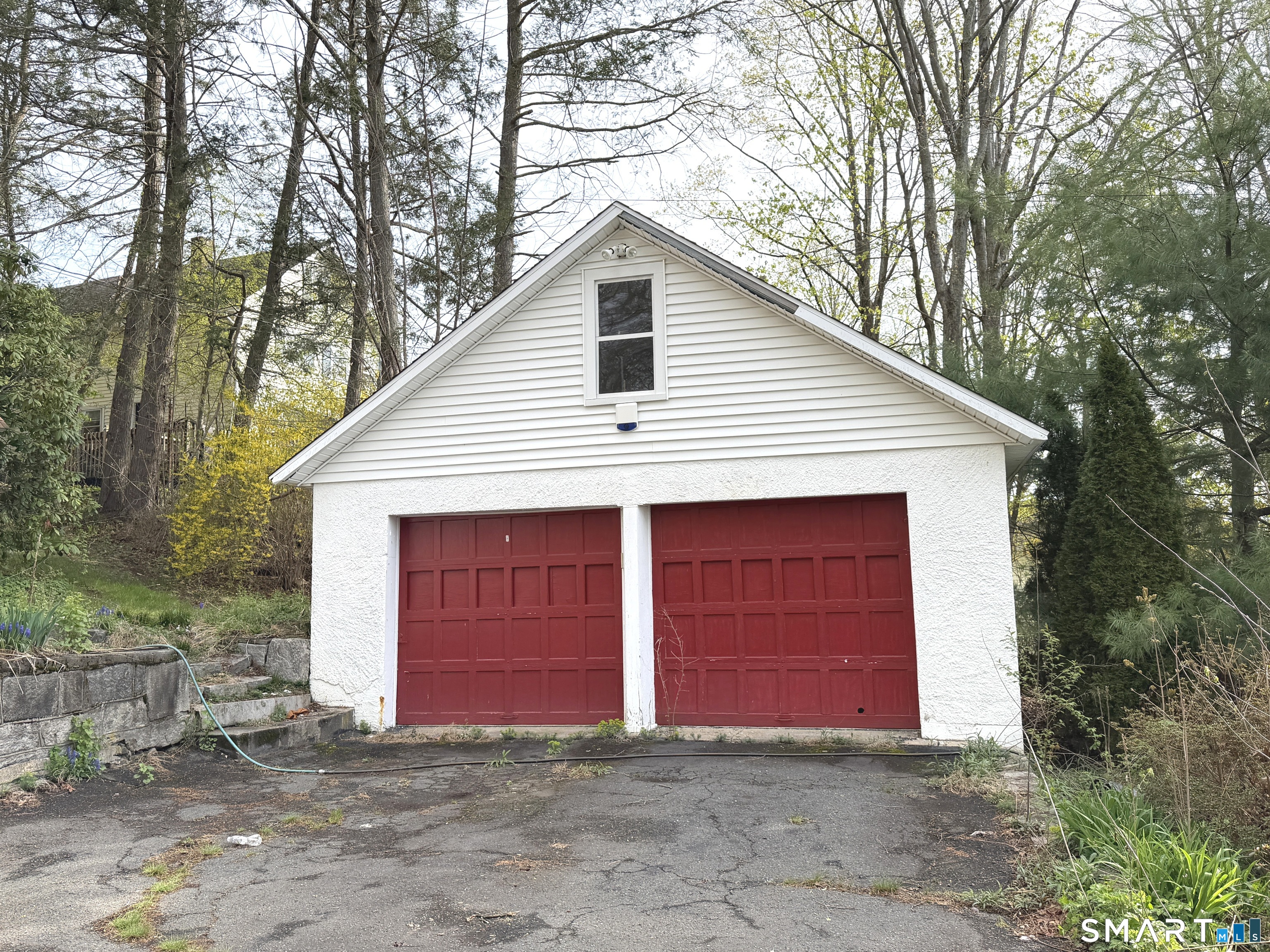 33 Chestnut Grove Road Watertown CT 06795
