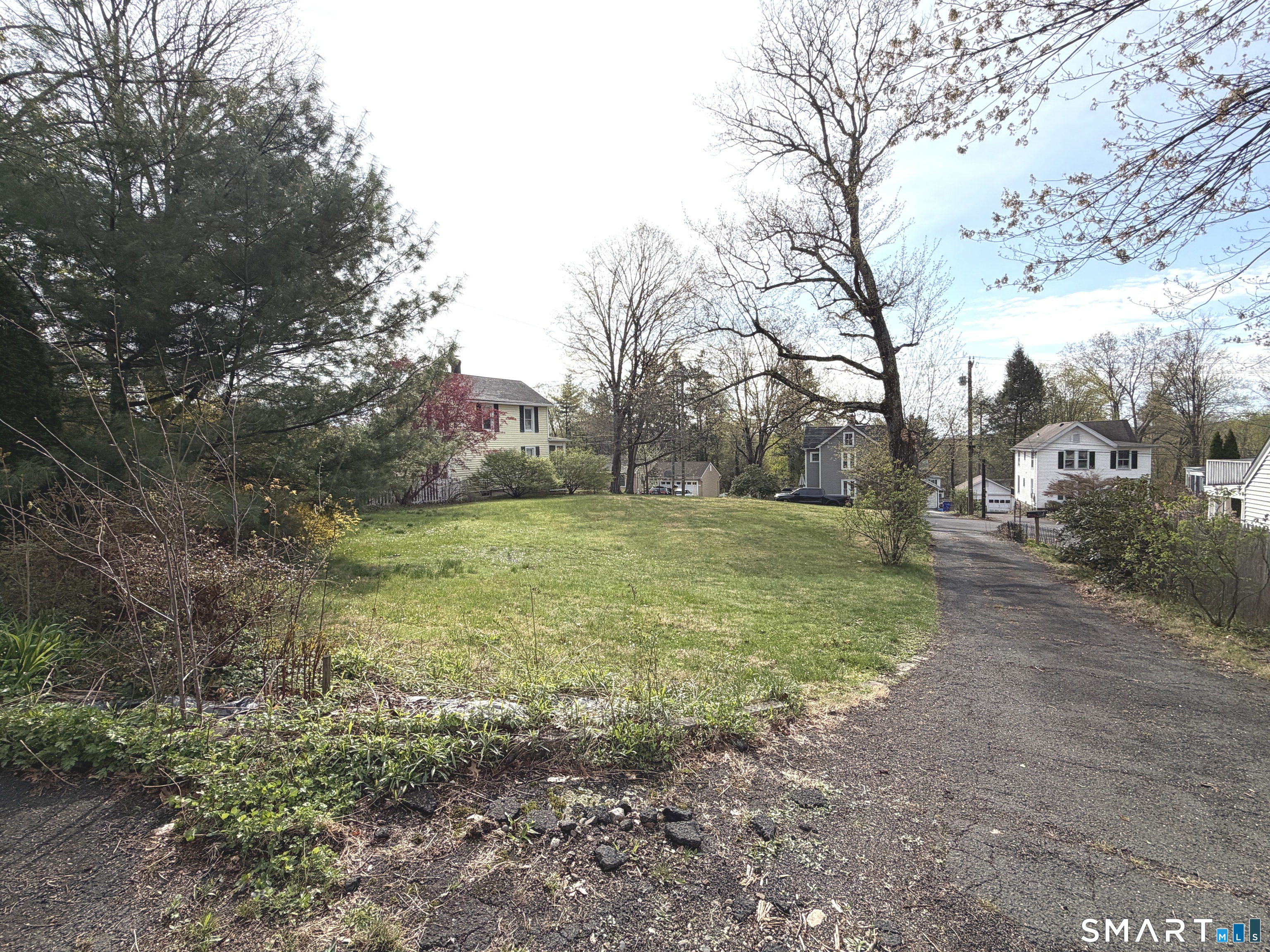 33 Chestnut Grove Road Watertown CT 06795