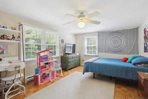 81 Park Road Woodbury CT 06798