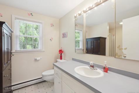 81 Park Road Woodbury CT 06798