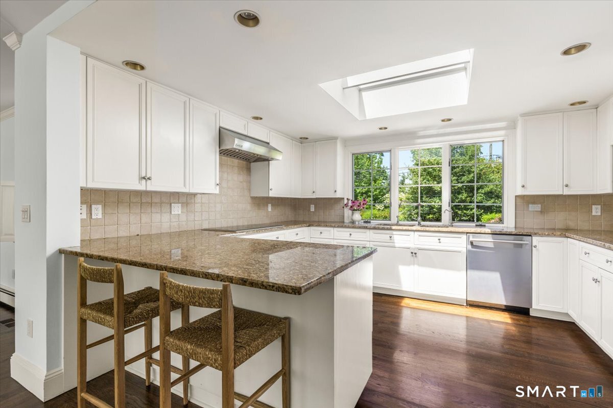 38 Gerrish Lane New Canaan CT 06840