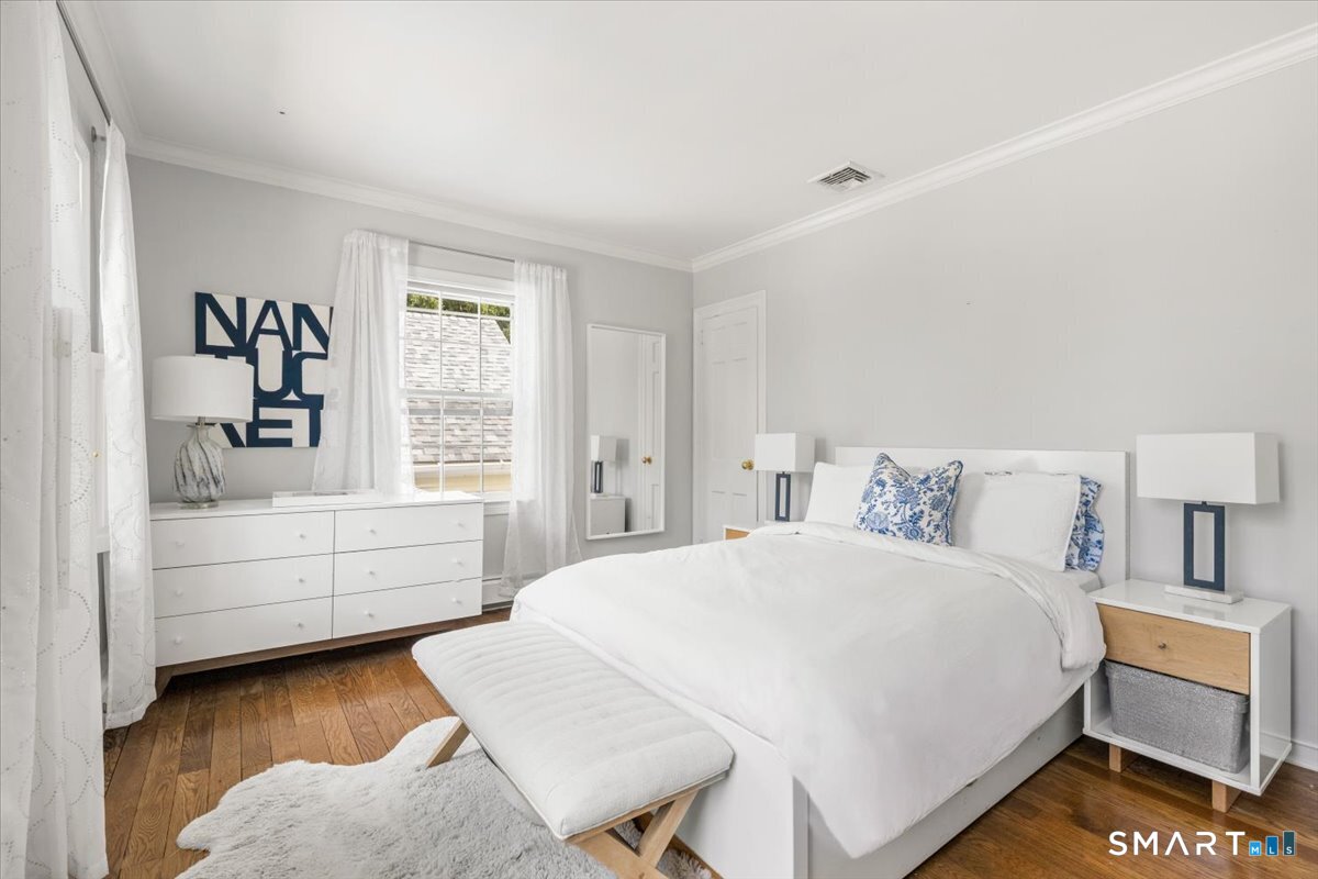 38 Gerrish Lane New Canaan CT 06840