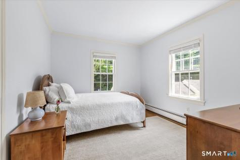 38 Gerrish Lane New Canaan CT 06840