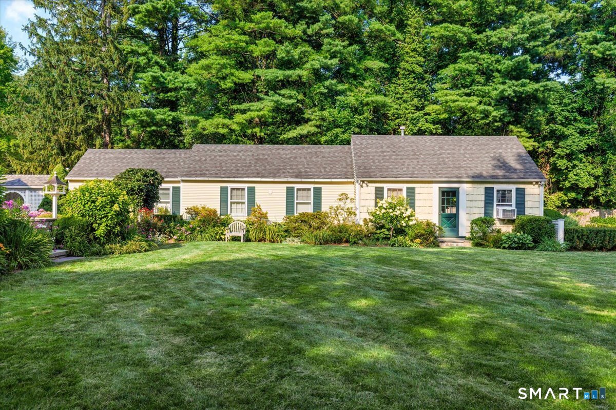 38 Gerrish Lane New Canaan CT 06840