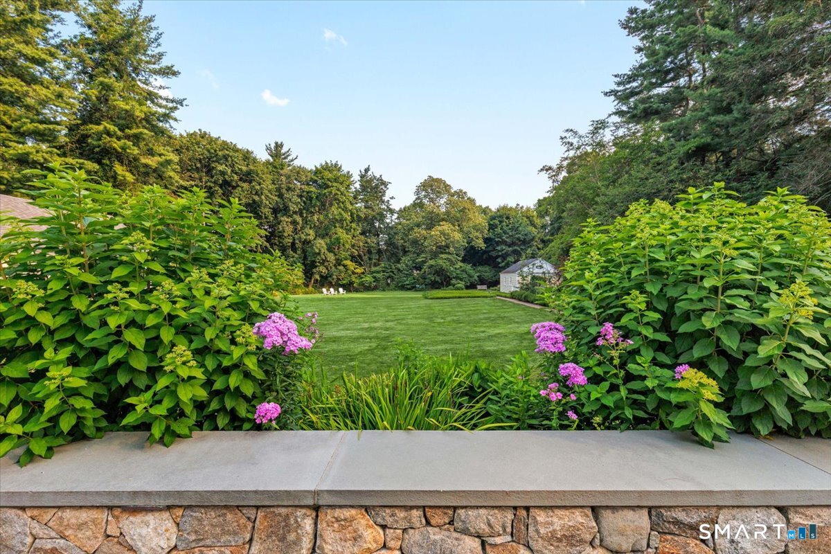 38 Gerrish Lane New Canaan CT 06840