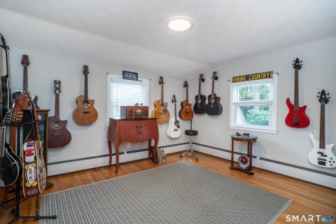 55 Sequin Street Newington CT 06111