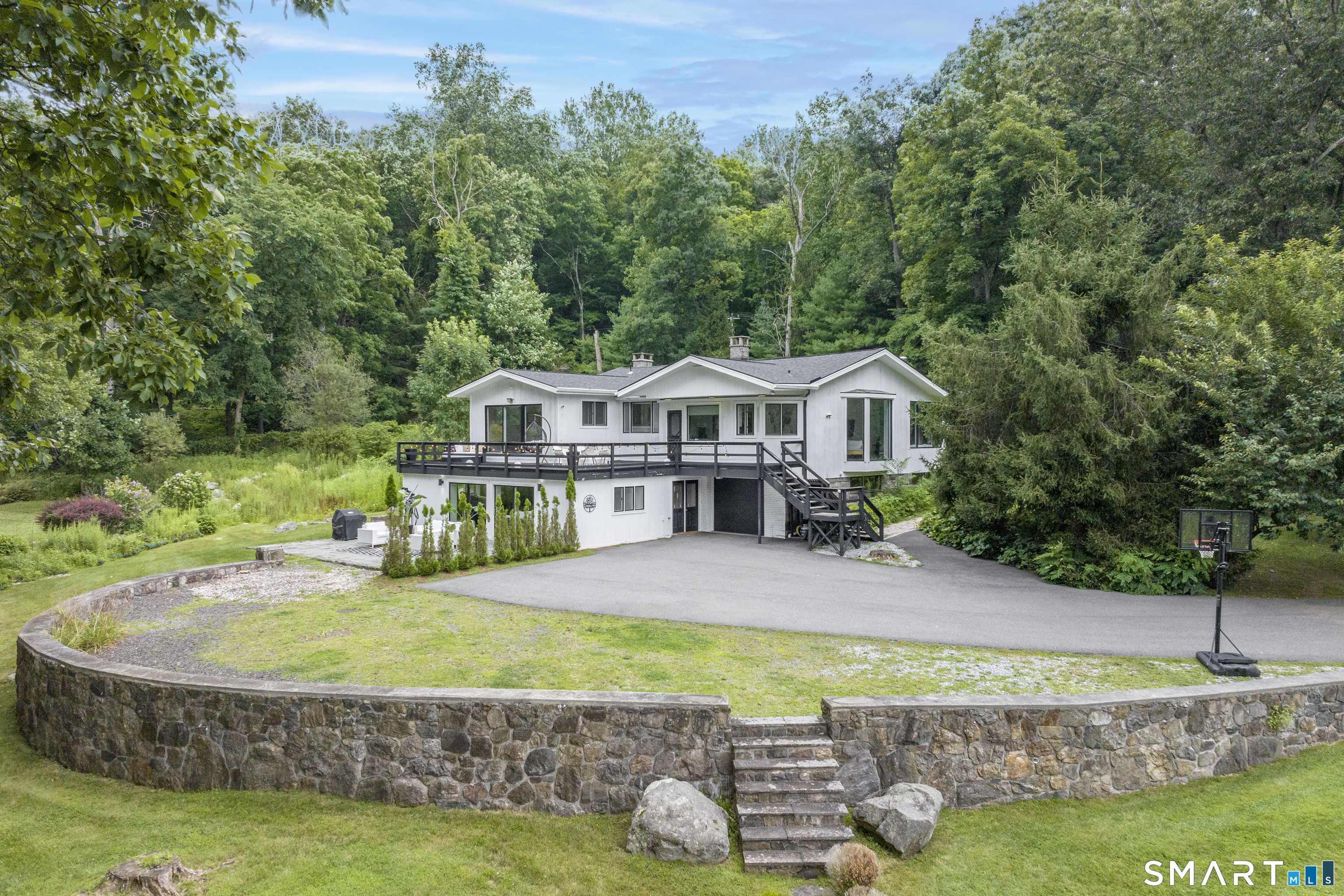 297 Oscaleta Road Ridgefield CT 06877
