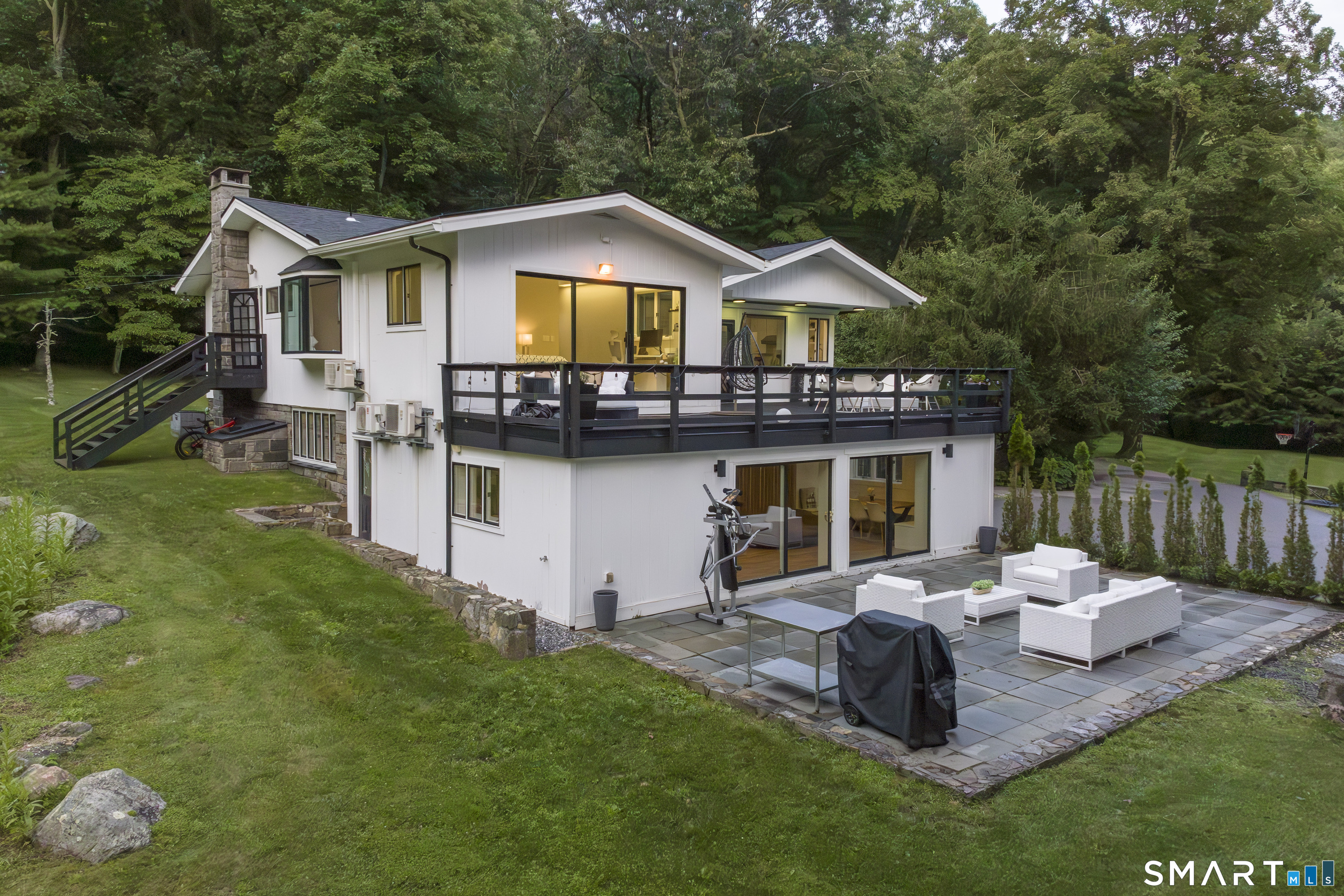 297 Oscaleta Road Ridgefield CT 06877