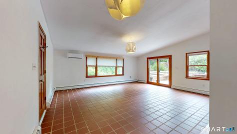 895 Hartford Turnpike Hamden CT 06517