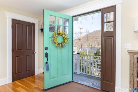 73 Lake Road Portland CT 06480