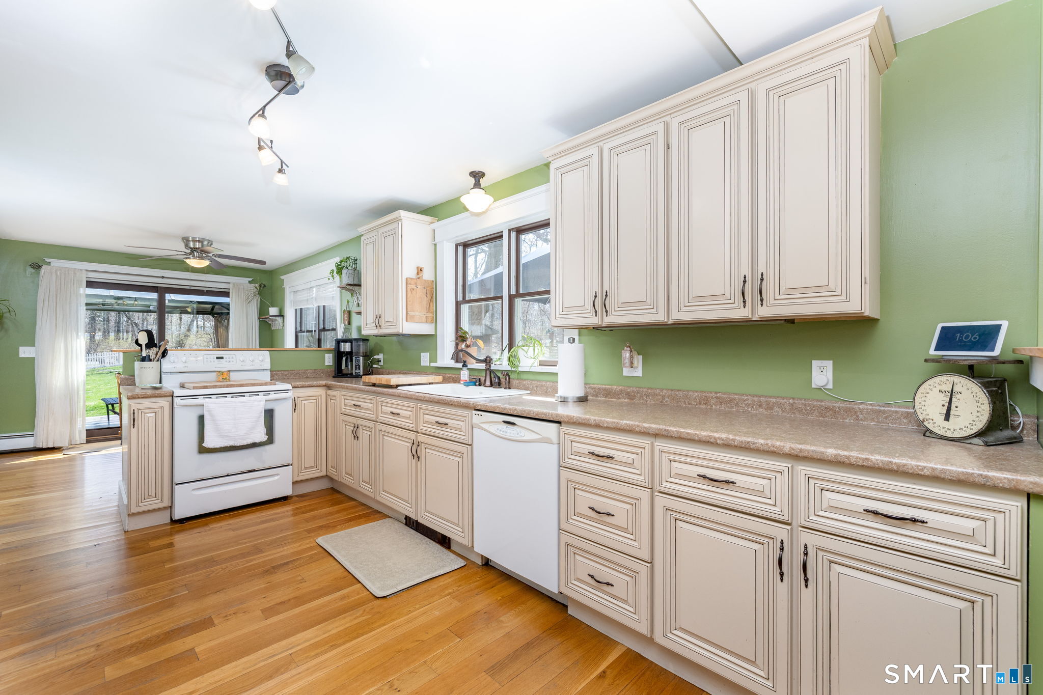 73 Lake Road Portland CT 06480