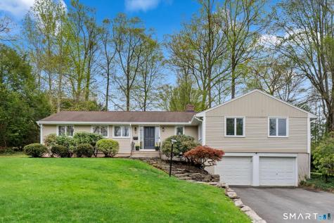 11 Ranger Lane West Hartford CT 06117