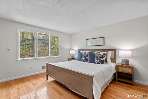 11 Ranger Lane West Hartford CT 06117