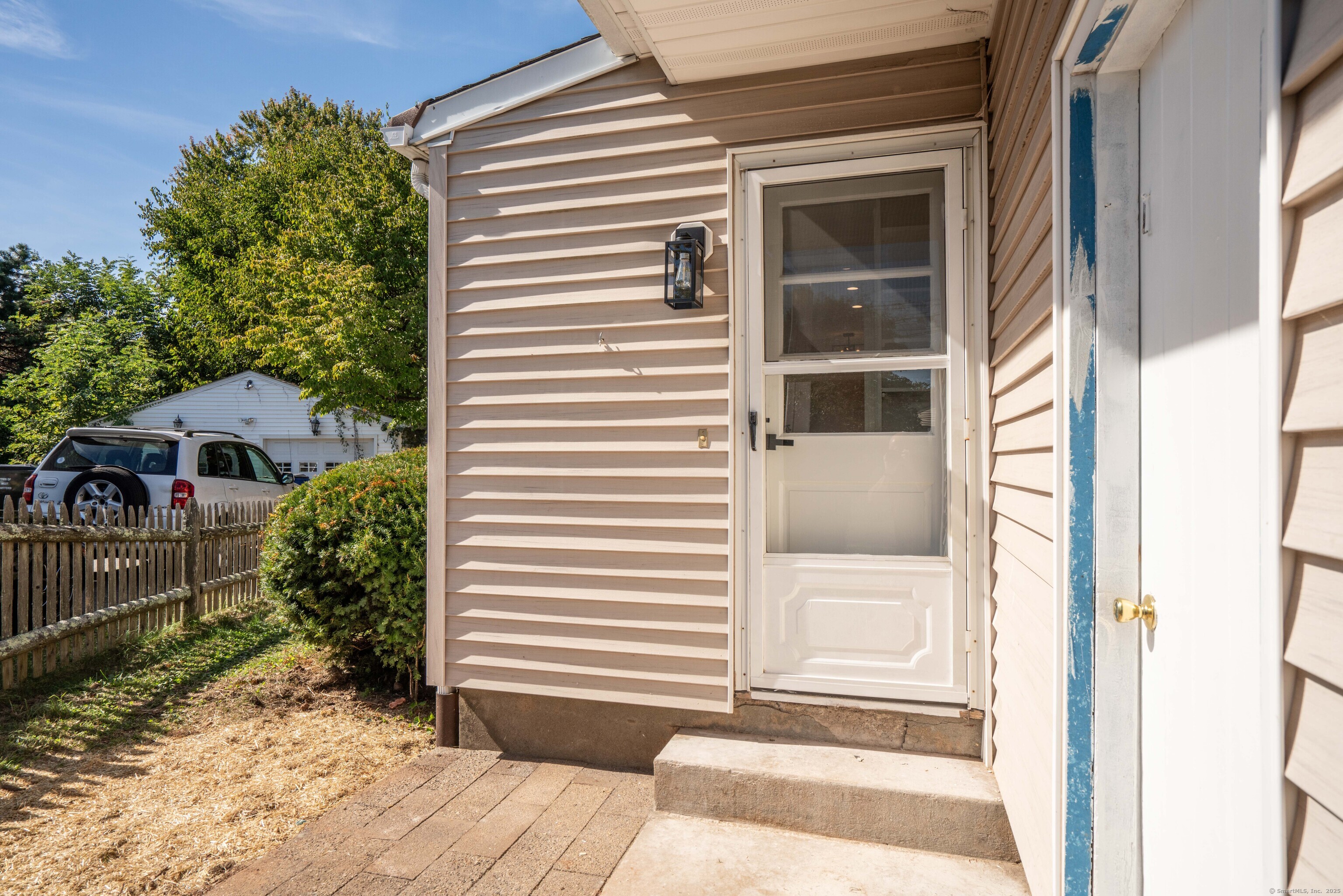 25 Fowler Drive West Hartford CT 06110