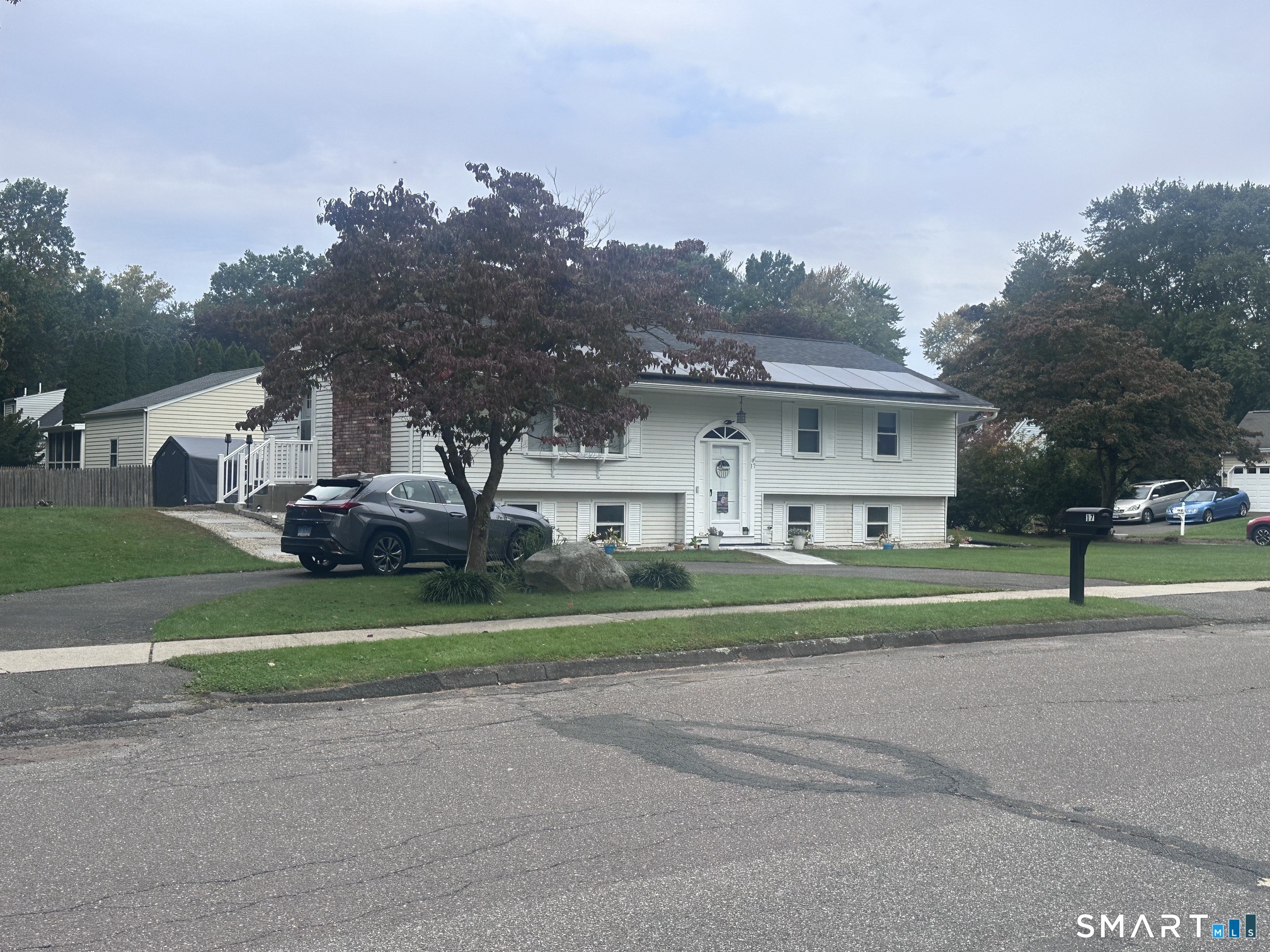 17 Pioneer Drive Enfield CT 06082