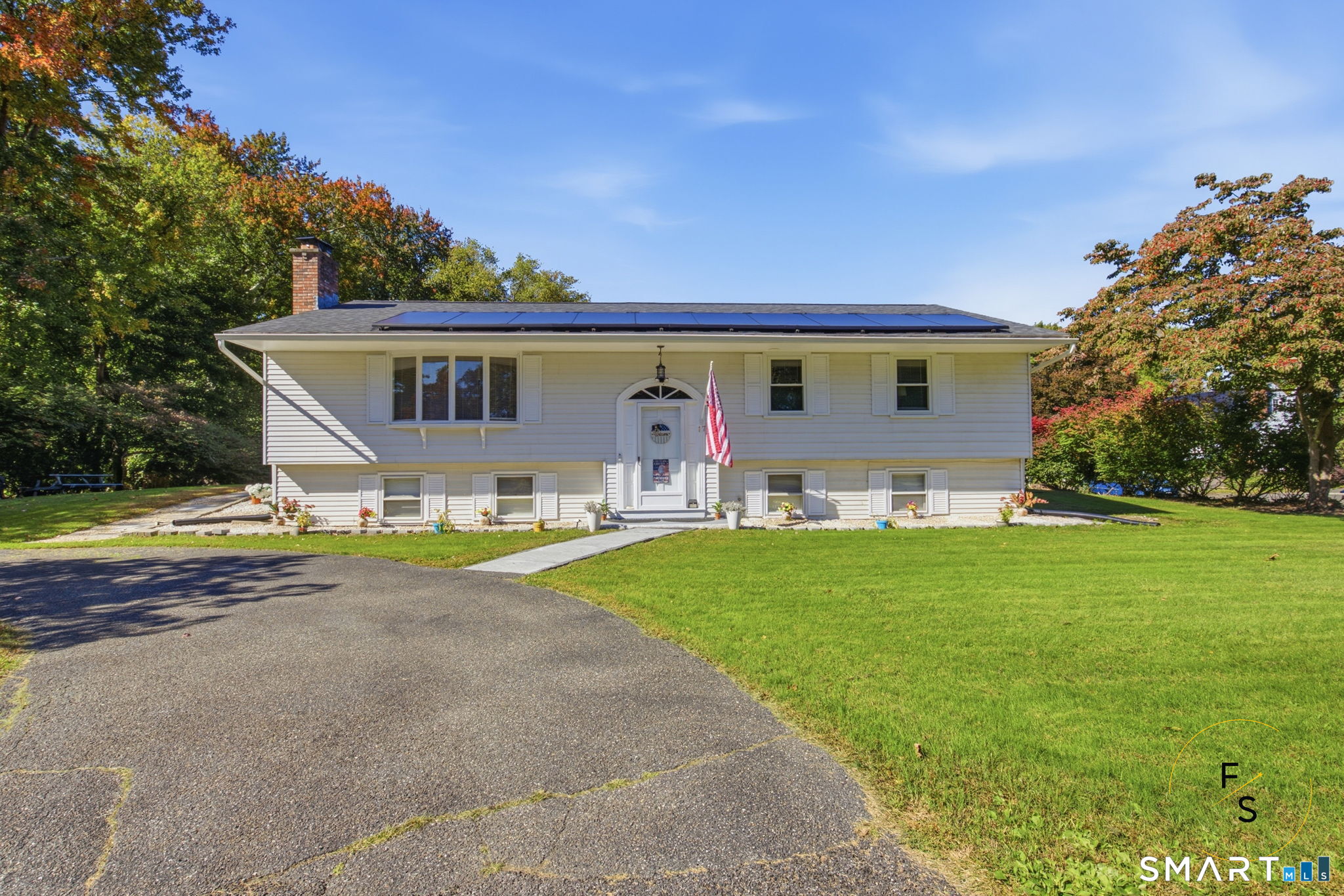 17 Pioneer Drive Enfield CT 06082