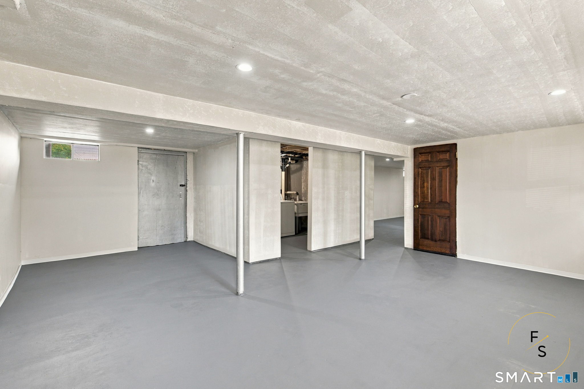 17 Pioneer Drive Enfield CT 06082