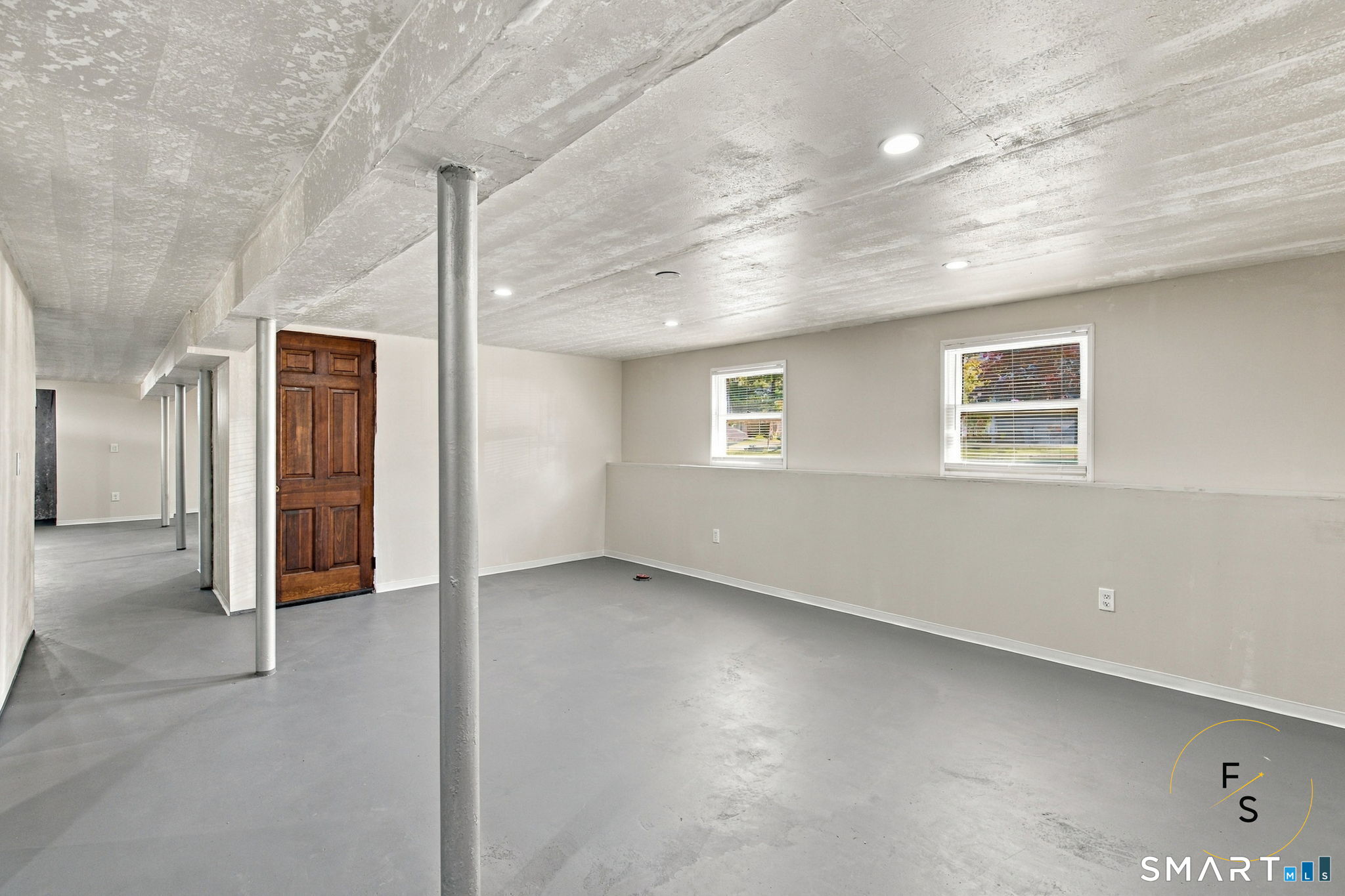 17 Pioneer Drive Enfield CT 06082