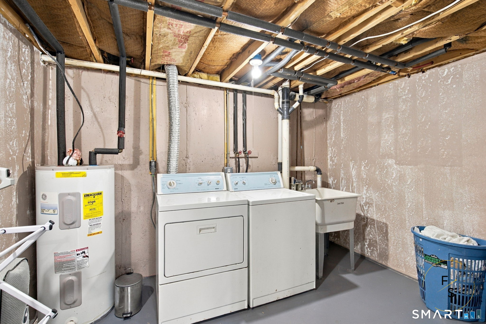 17 Pioneer Drive Enfield CT 06082