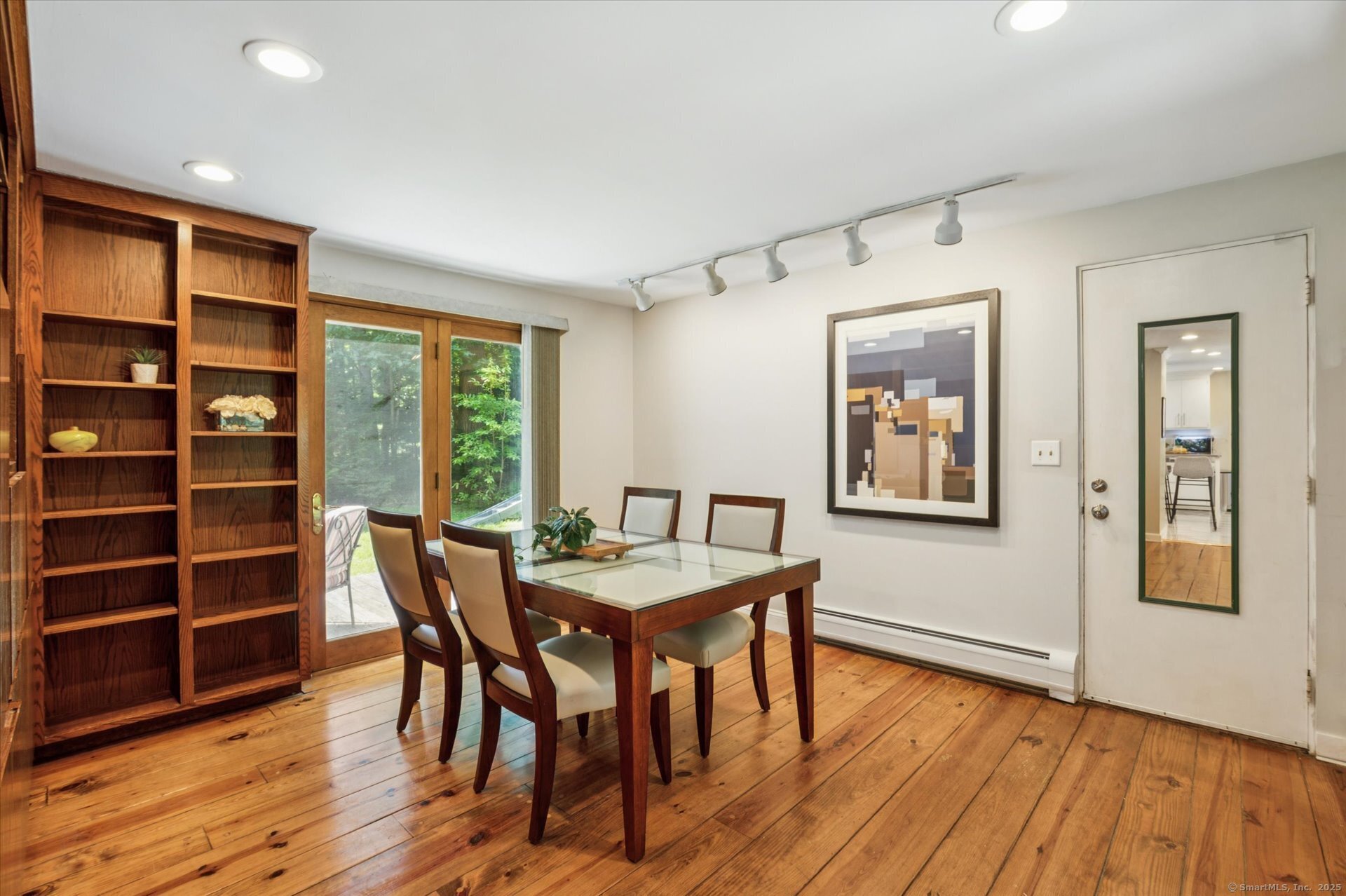 25 Tall Wood Hollow Avon CT 06001