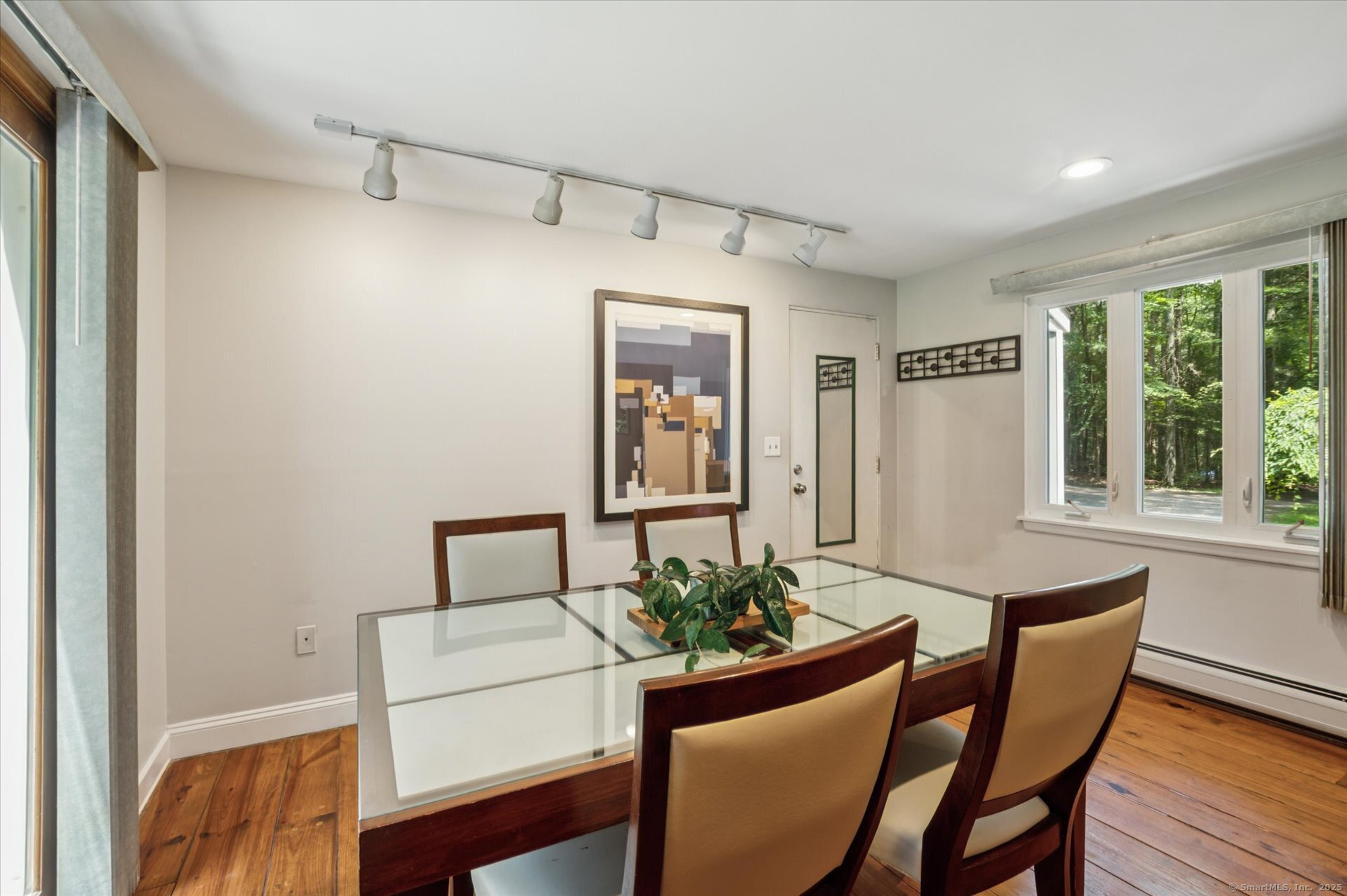 25 Tall Wood Hollow Avon CT 06001