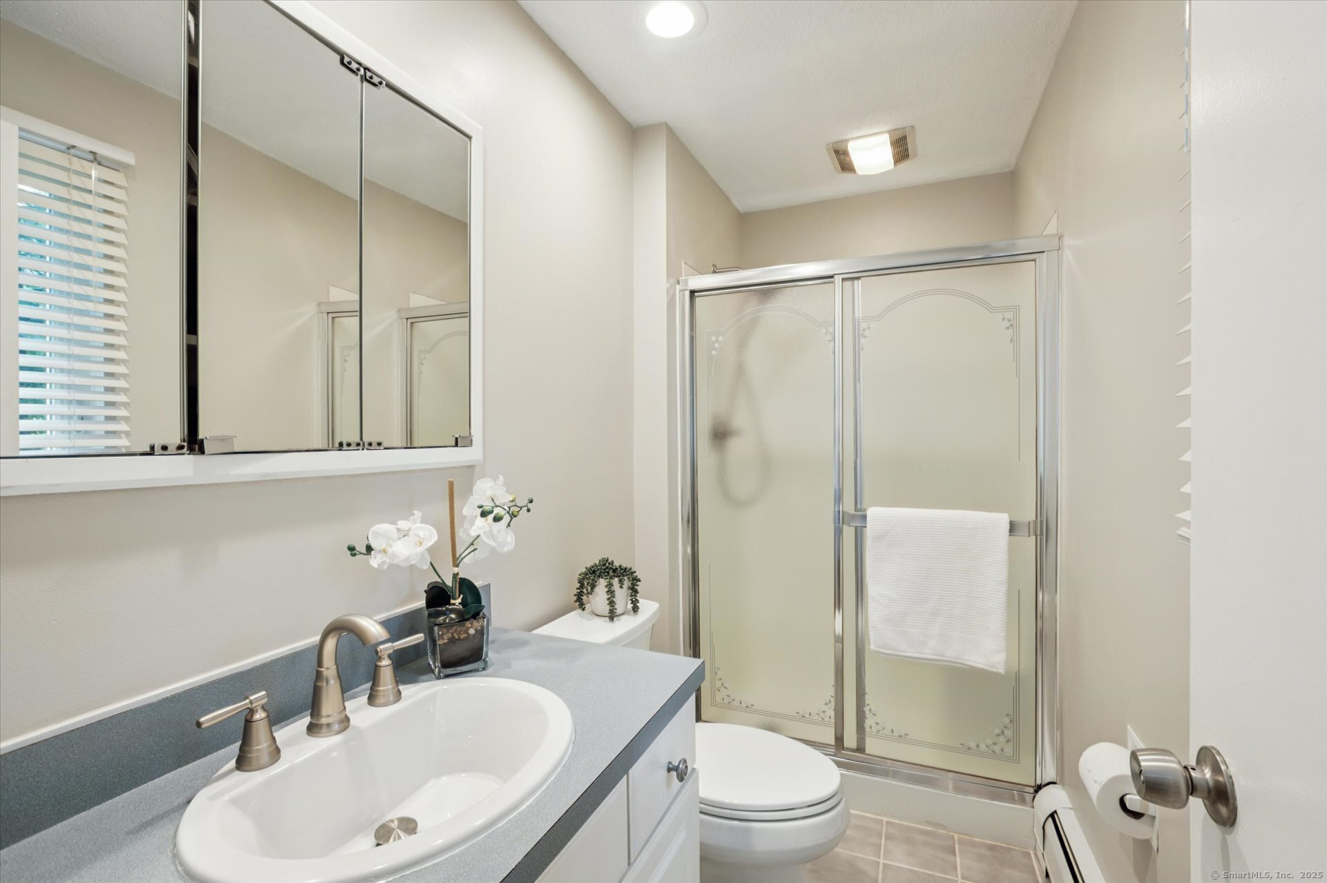 25 Tall Wood Hollow Avon CT 06001