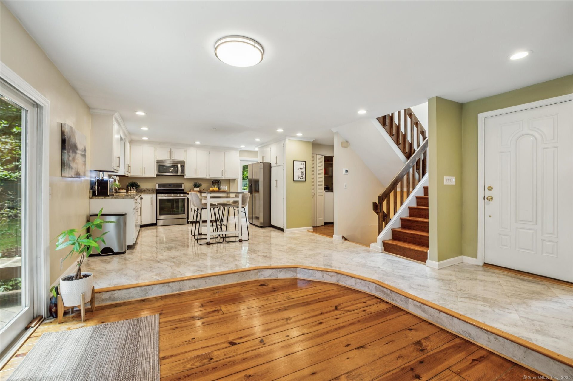 25 Tall Wood Hollow Avon CT 06001