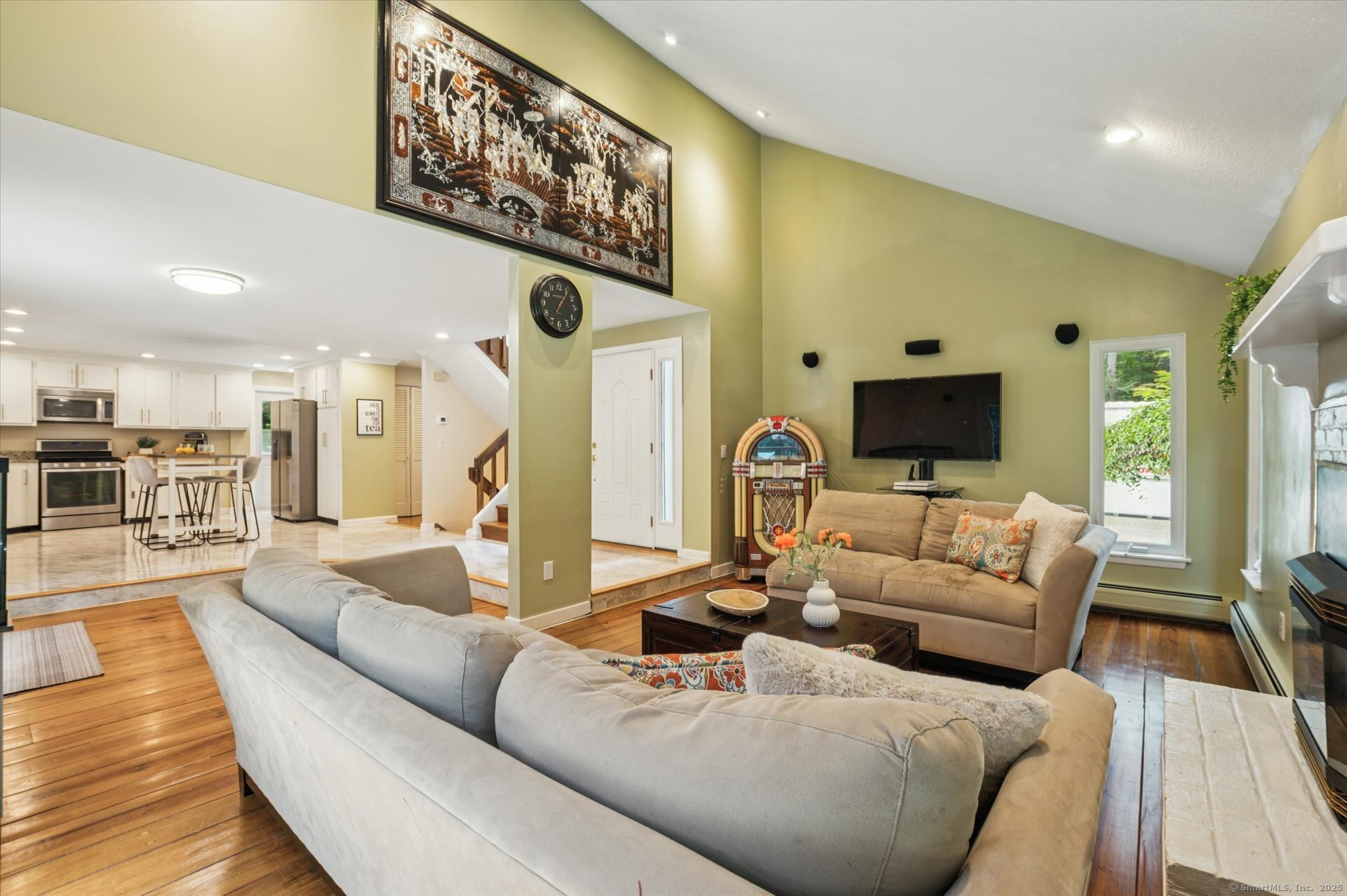 25 Tall Wood Hollow Avon CT 06001