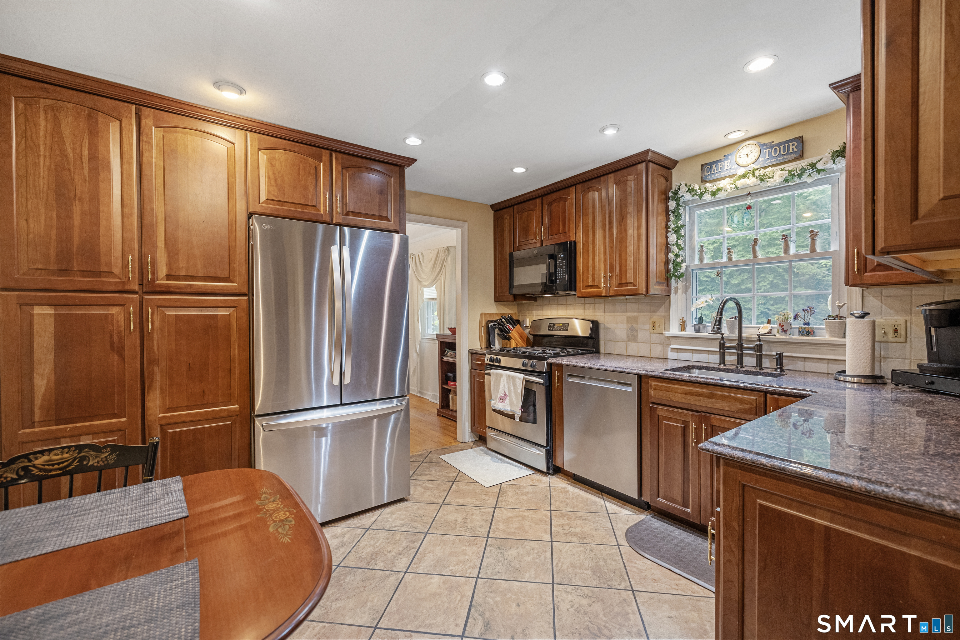 14 Amy Lane Simsbury CT 06070