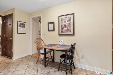 14 Amy Lane Simsbury CT 06070