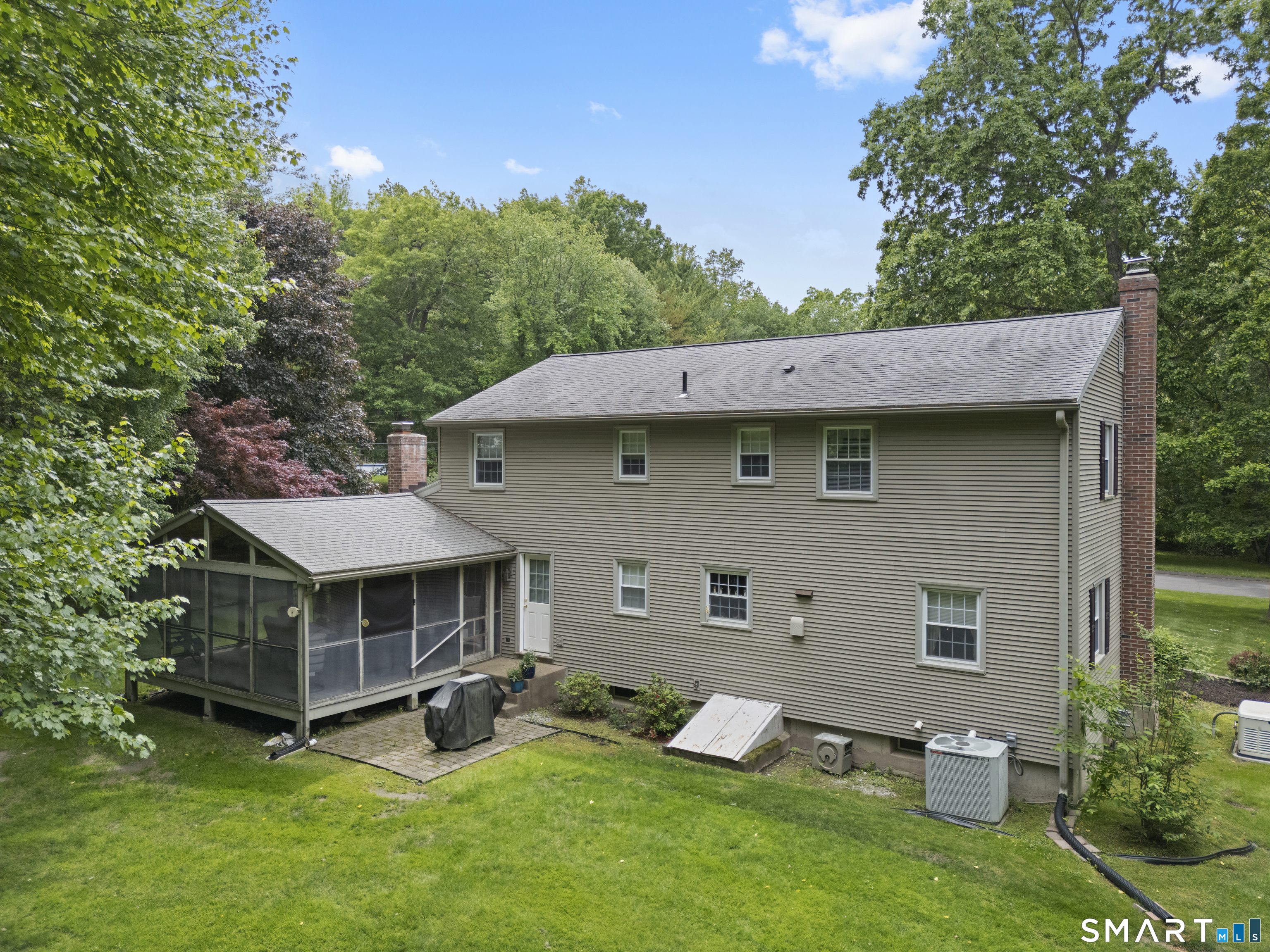 14 Amy Lane Simsbury CT 06070