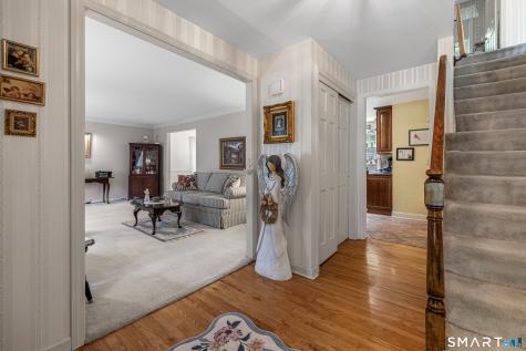 14 Amy Lane Simsbury CT 06070