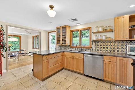 79 Mulberry Road Mansfield CT 06250