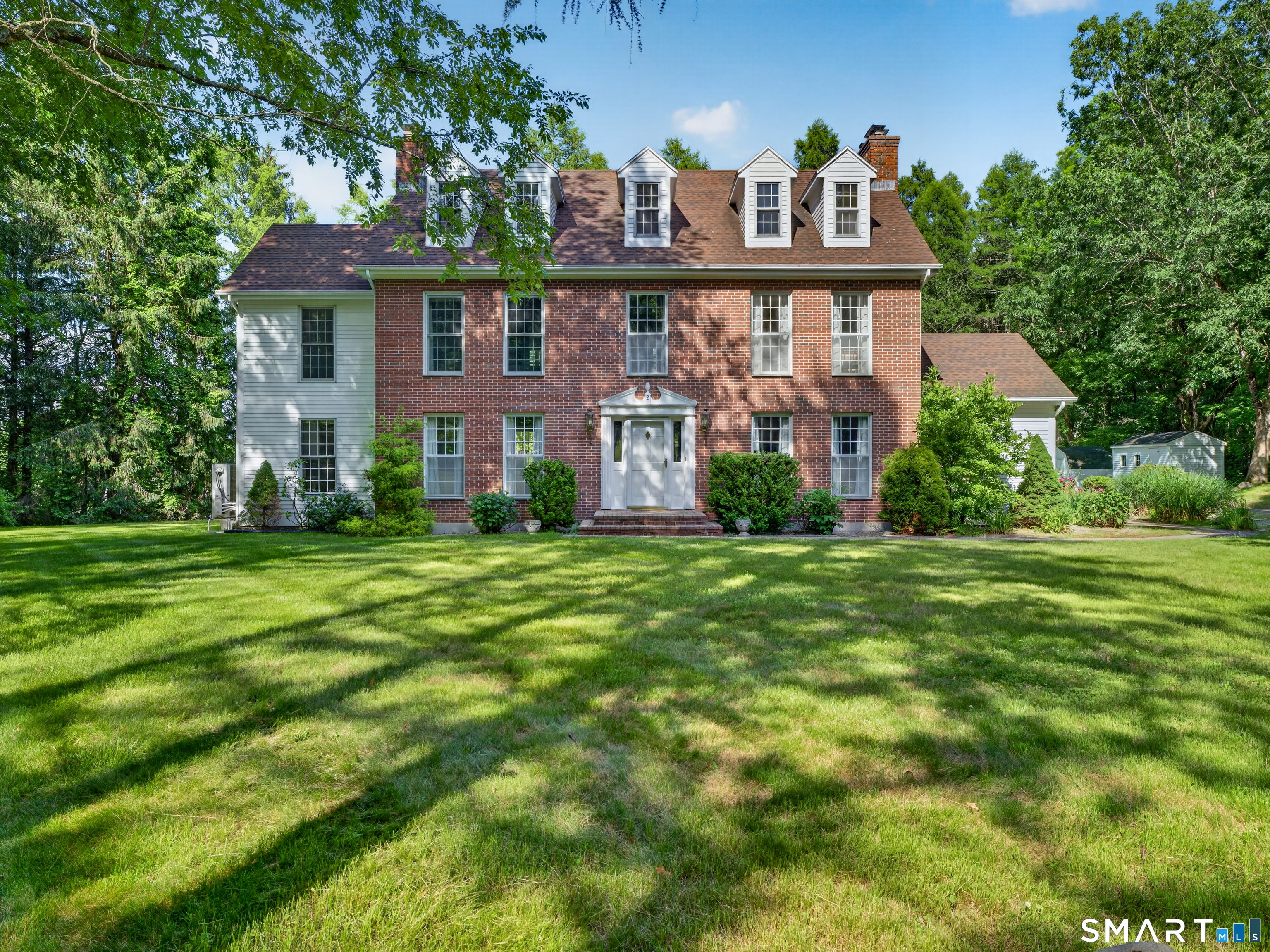 2 Larchwood Lane East Lyme CT 06333