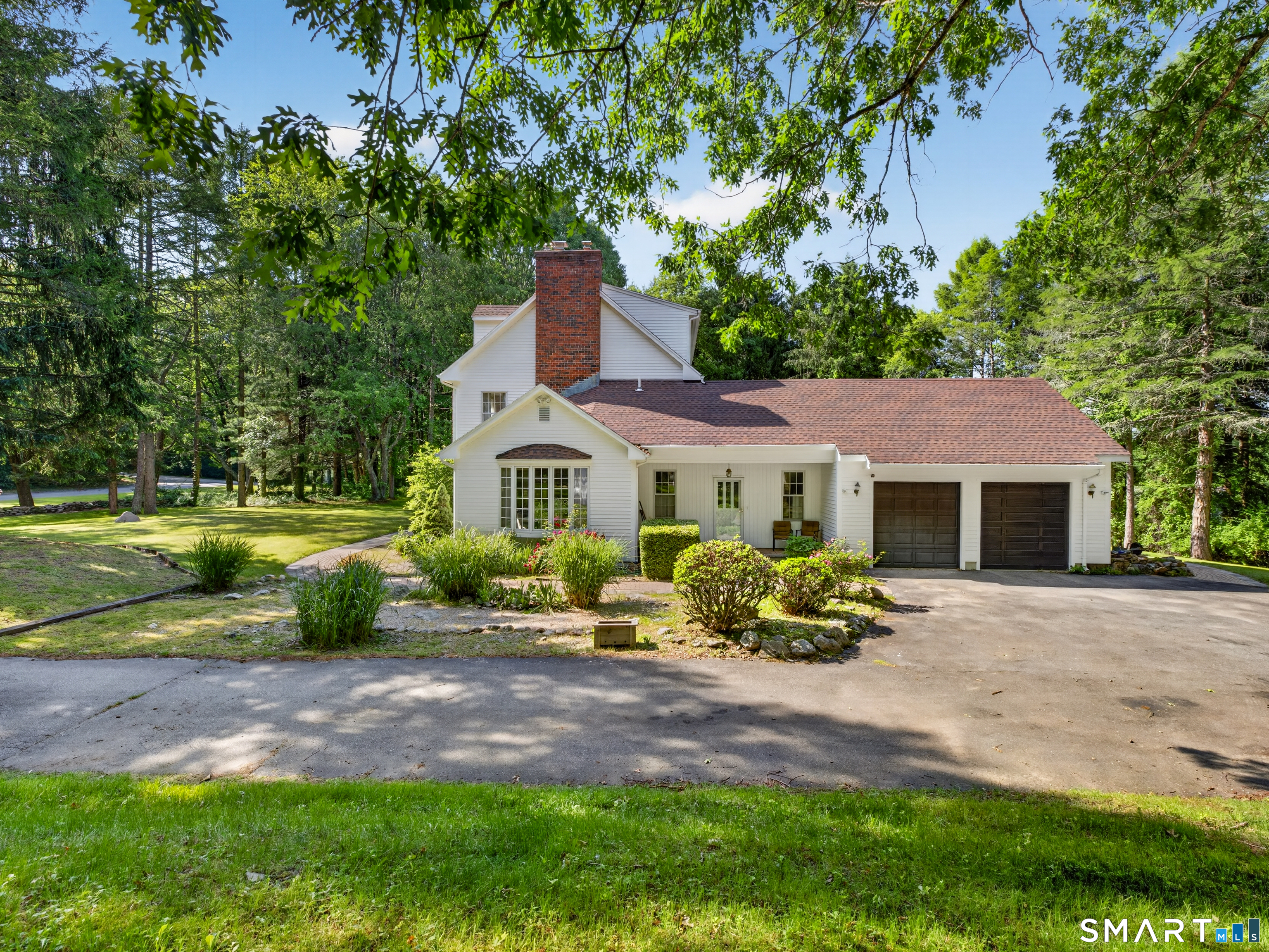 2 Larchwood Lane East Lyme CT 06333