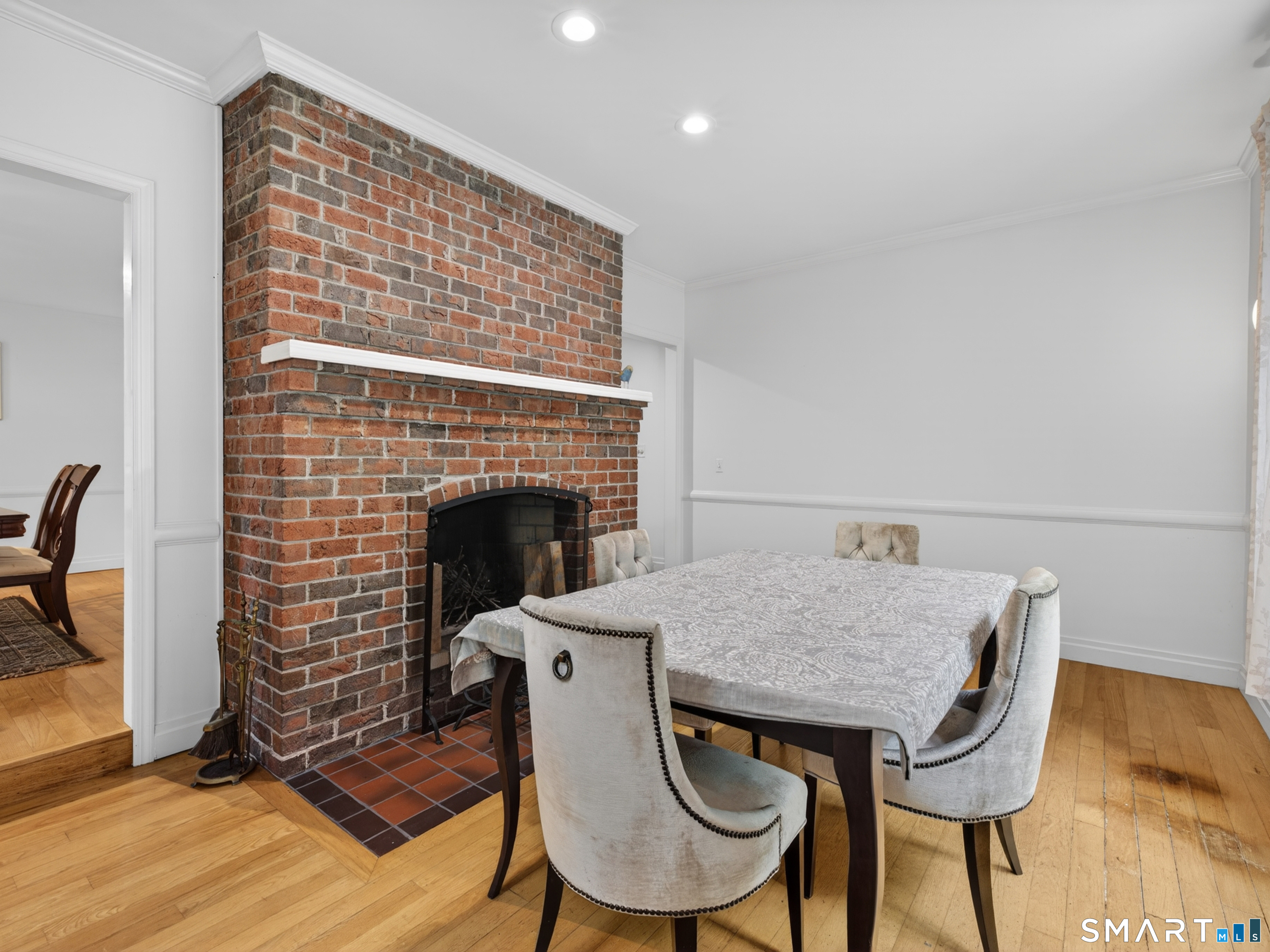 2 Larchwood Lane East Lyme CT 06333