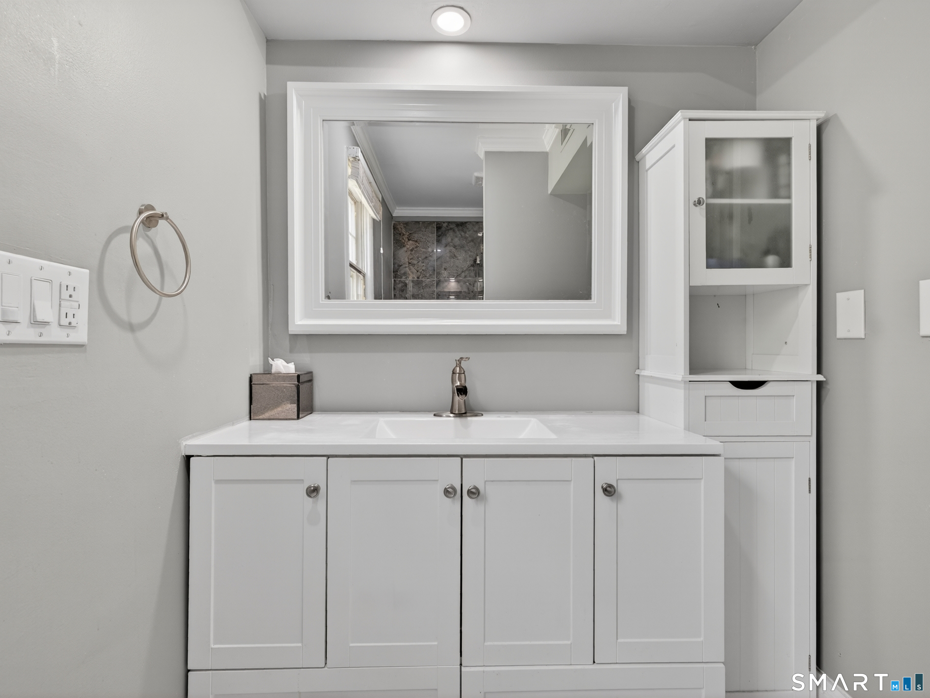 2 Larchwood Lane East Lyme CT 06333