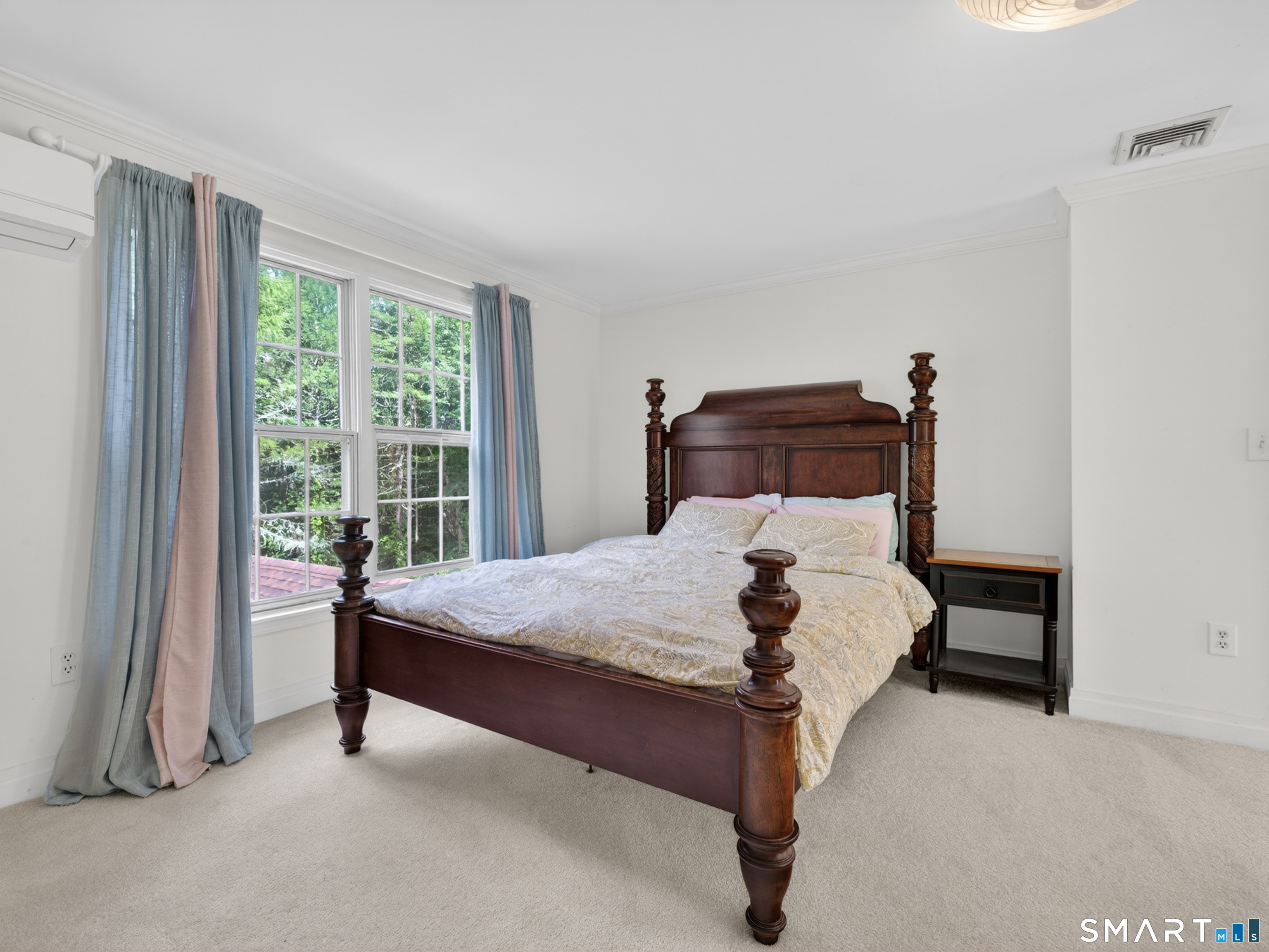 2 Larchwood Lane East Lyme CT 06333