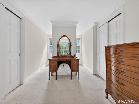 2 Larchwood Lane East Lyme CT 06333
