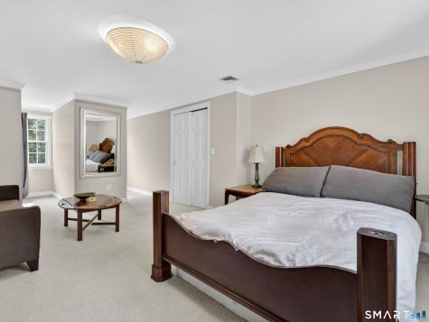 2 Larchwood Lane East Lyme CT 06333