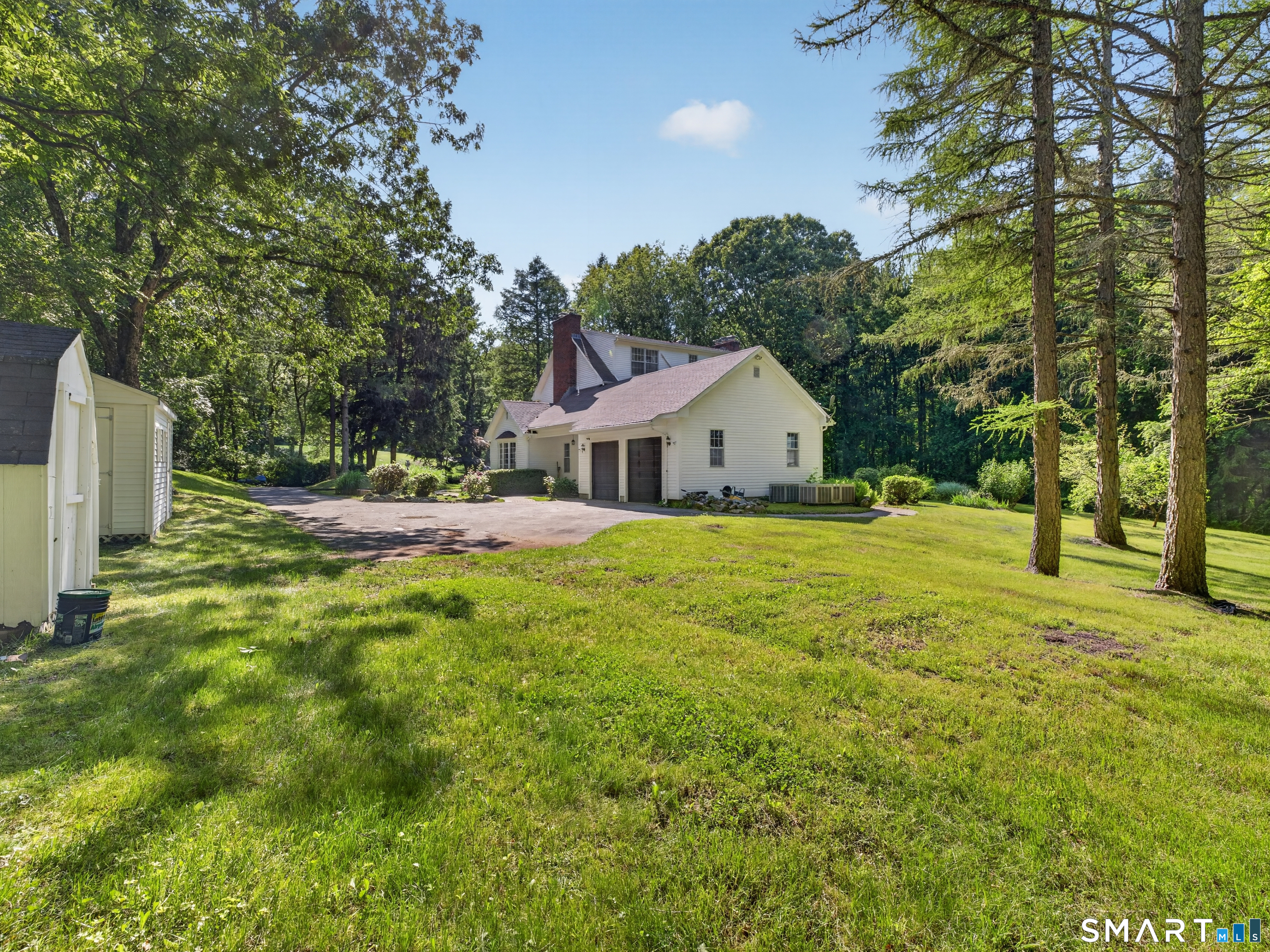 2 Larchwood Lane East Lyme CT 06333