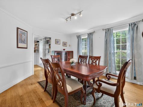 2 Larchwood Lane East Lyme CT 06333