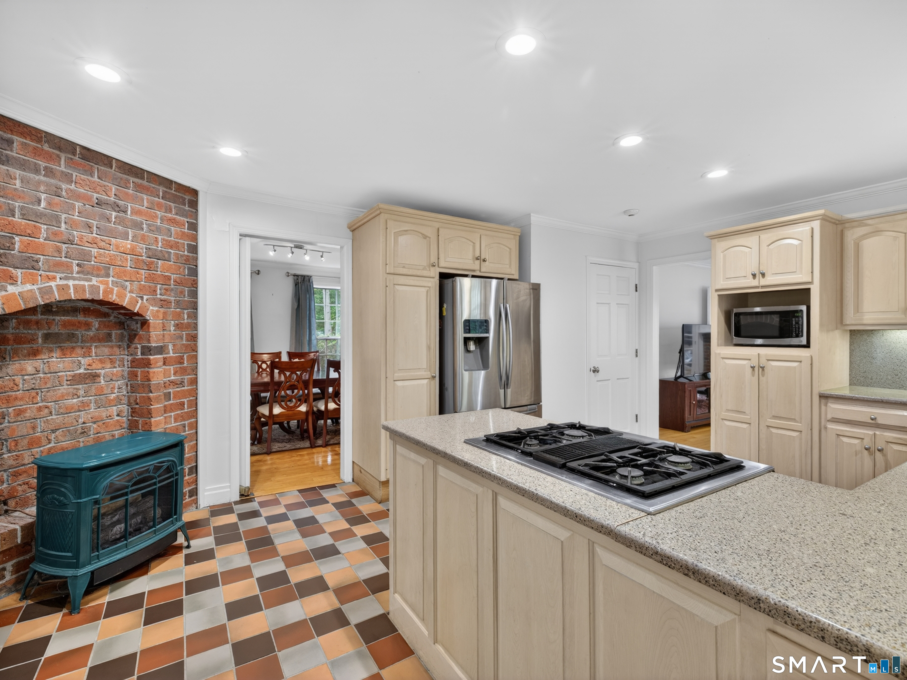 2 Larchwood Lane East Lyme CT 06333