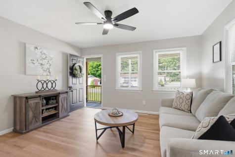 16 Tunnel Hill Court Lisbon CT 06351