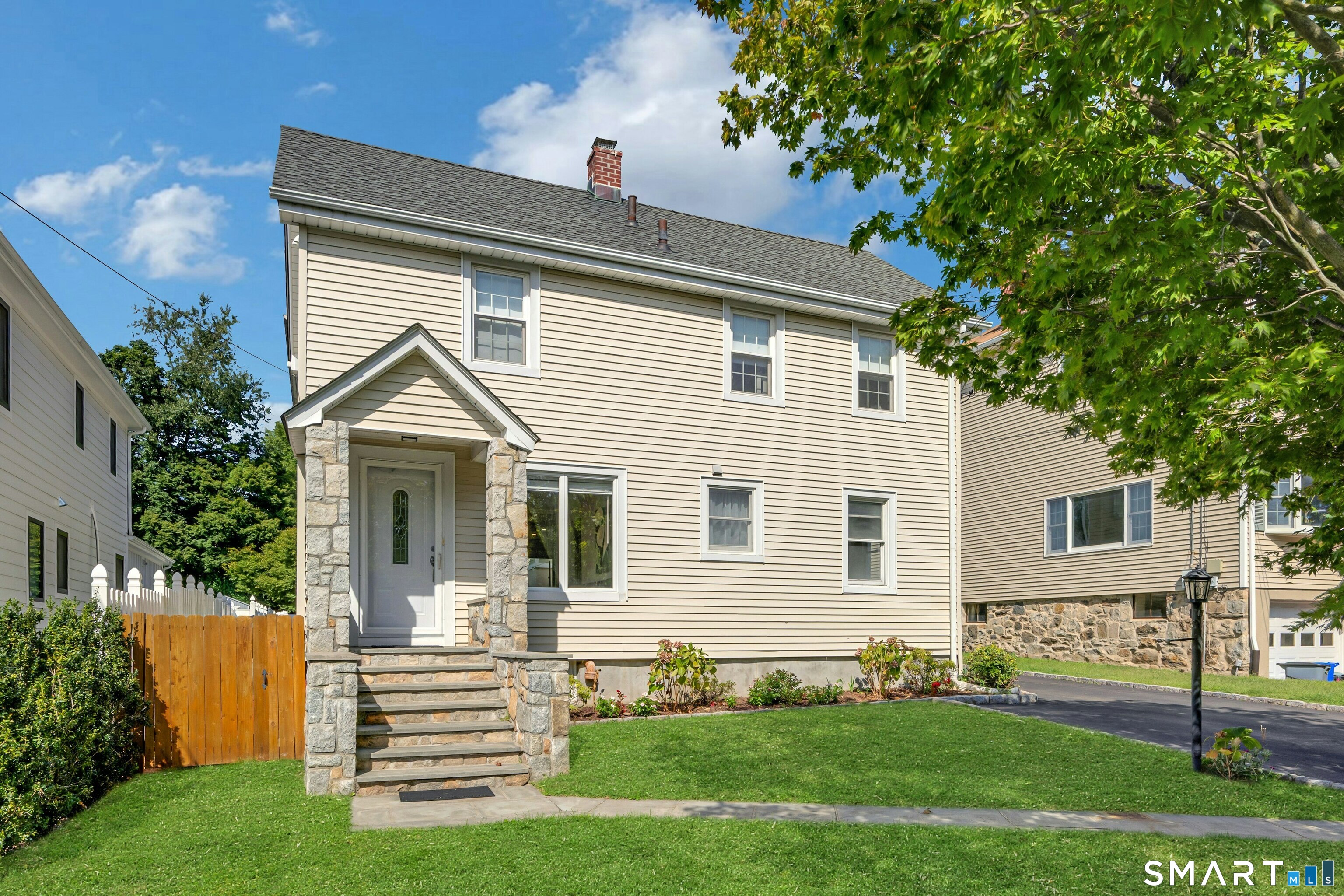 17 Thornhill Road Greenwich CT 06878