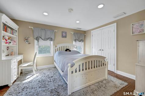 17 Thornhill Road Greenwich CT 06878