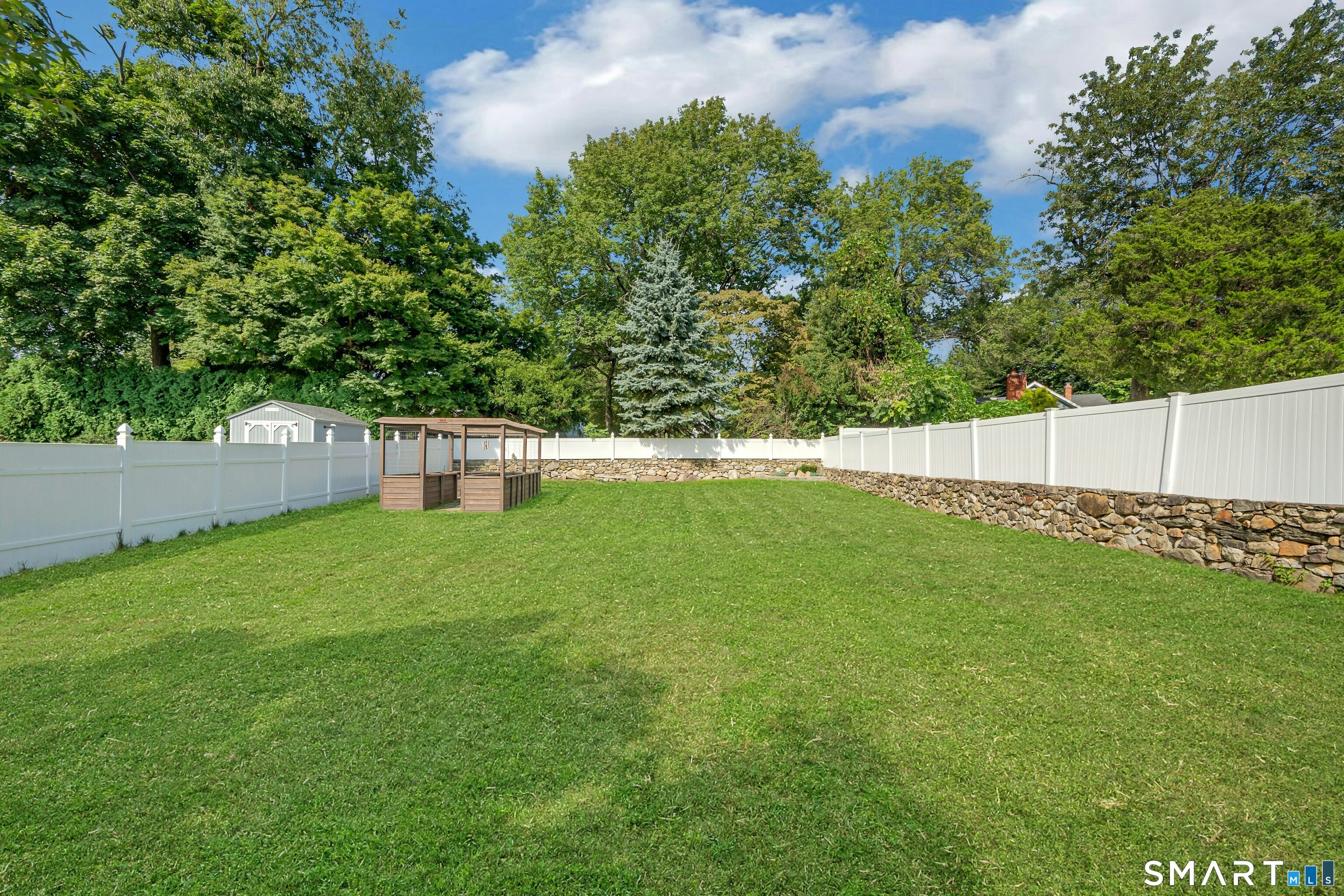 17 Thornhill Road Greenwich CT 06878